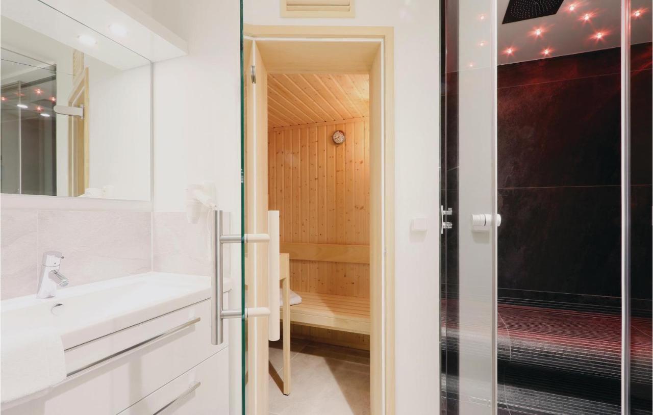 Amazing Apartment In Luebeck Travemuende With Sauna Exterior photo